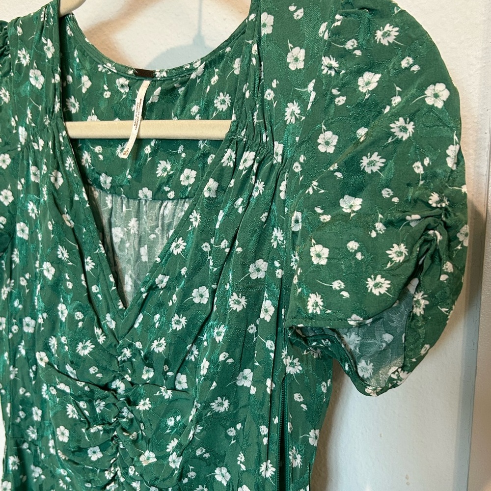Free people size 2 green floral dress